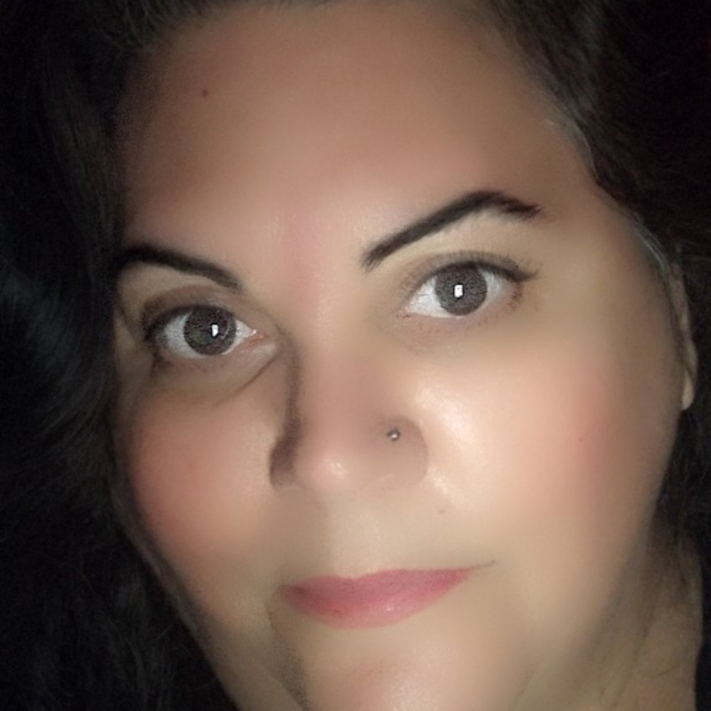 Meet your Posher, Elaina